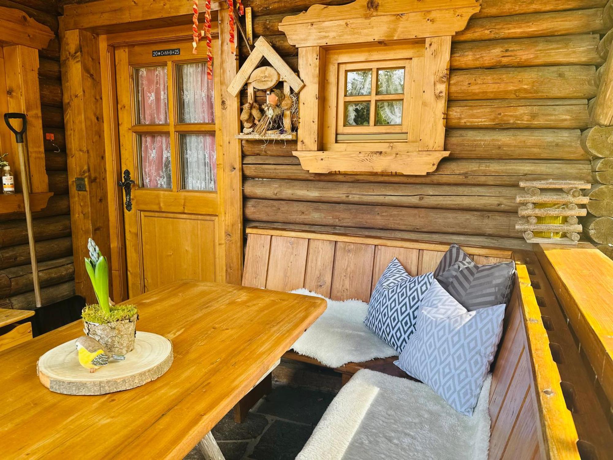 Almbruennerl Die Almhuette Auf Der Raffner Alm Ruhpolding Exteriör bild