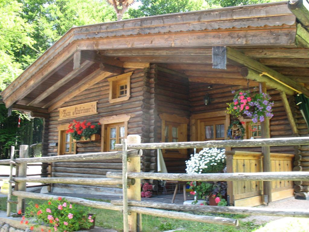 Almbruennerl Die Almhuette Auf Der Raffner Alm Ruhpolding Rum bild